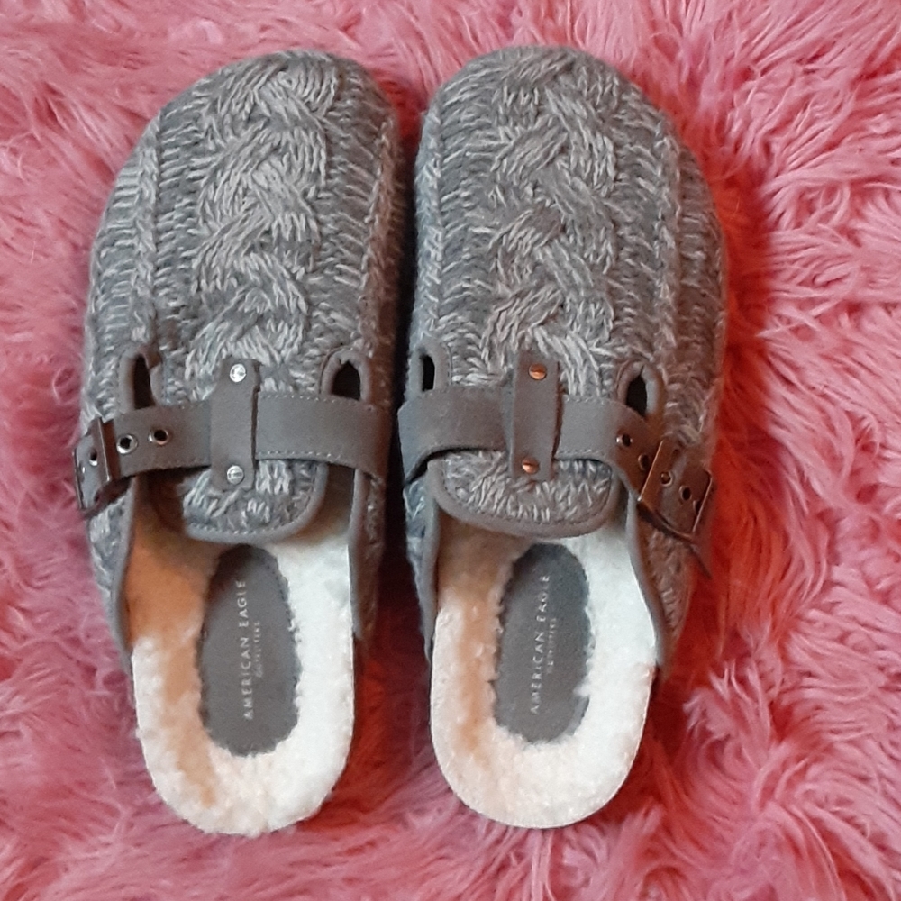 Women's size 9 AE clog